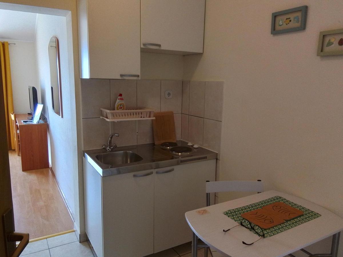 Apartmani Fani 2 Min Walking From Sea Orebic Exterior photo