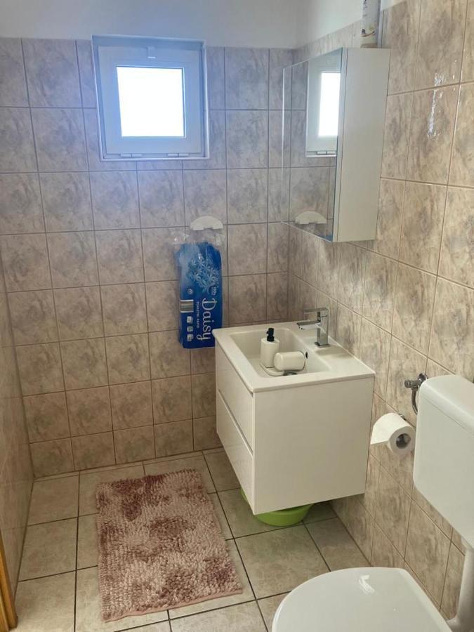 Apartmani Fani 2 Min Walking From Sea Orebic Exterior photo