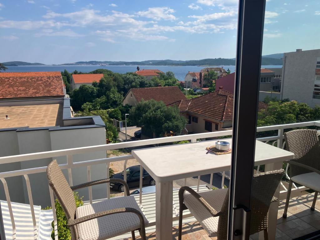 Apartmani Fani 2 Min Walking From Sea Orebic Exterior photo