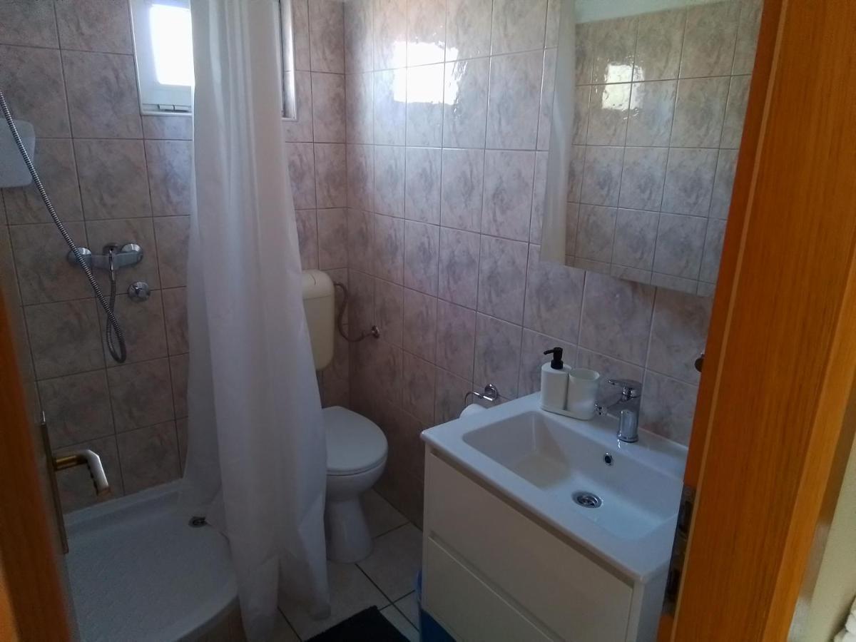 Apartmani Fani 2 Min Walking From Sea Orebic Exterior photo