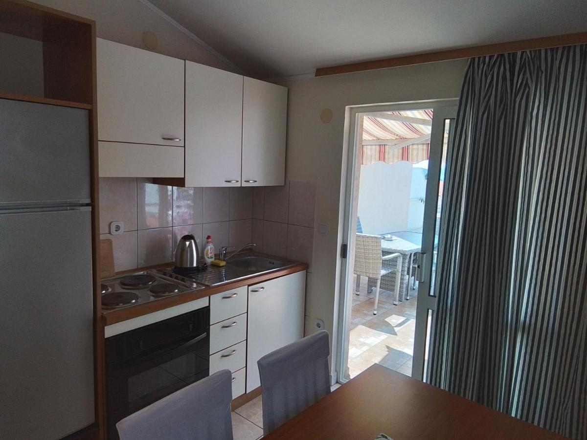 Apartmani Fani 2 Min Walking From Sea Orebic Exterior photo