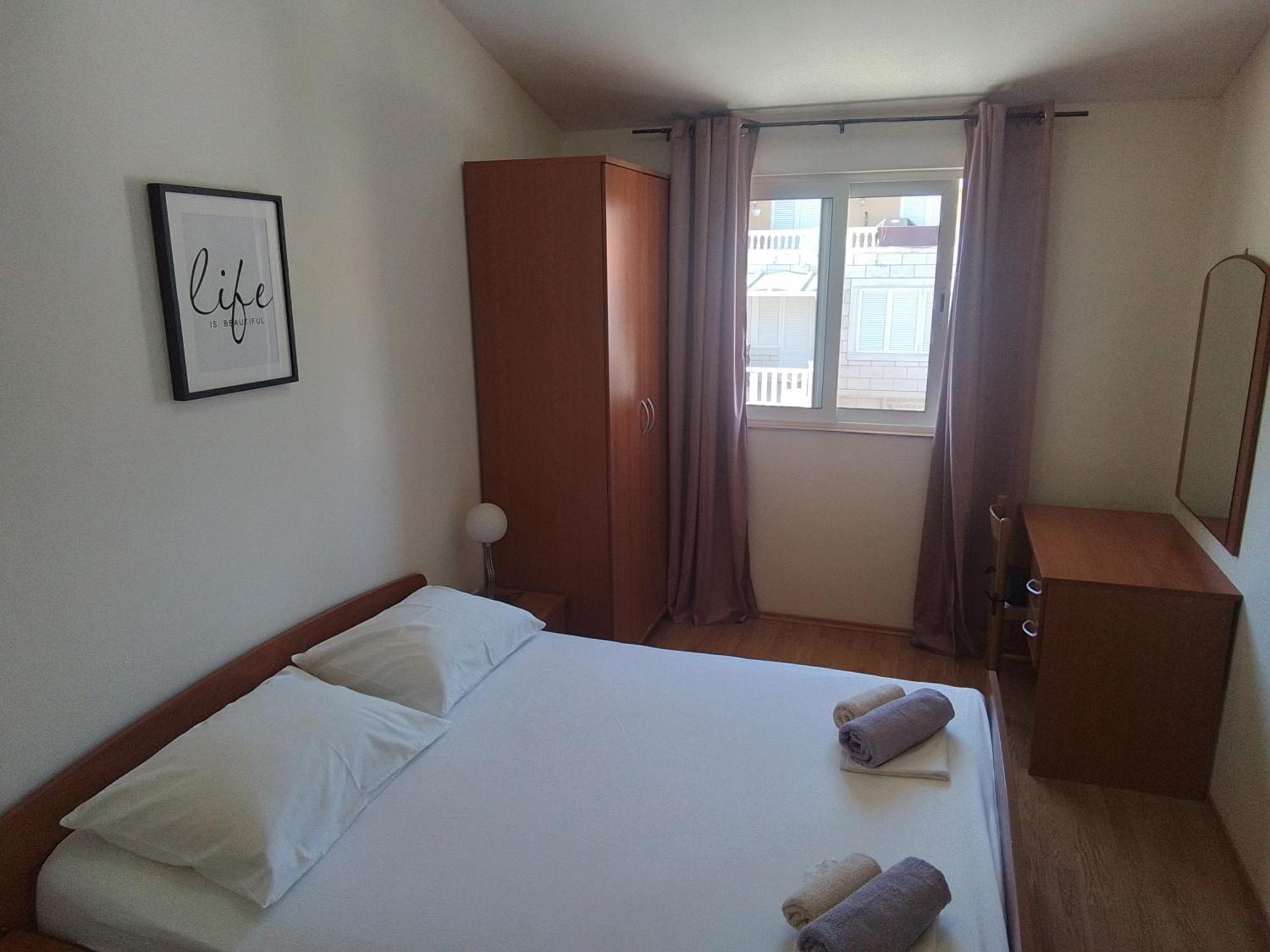 Apartmani Fani 2 Min Walking From Sea Orebic Exterior photo